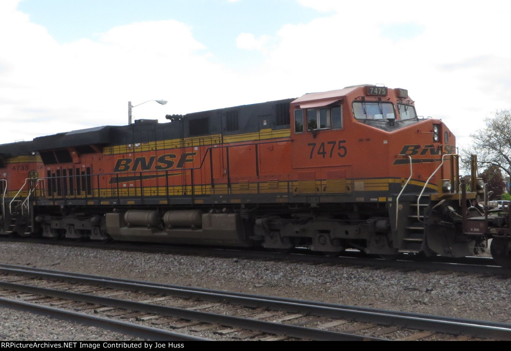 BNSF 7475